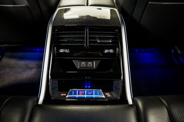 2023 BMW 8 Series M850i xDrive Gran - 22944586 - 10