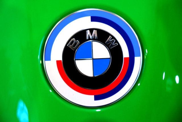 2023 BMW BMW M4 Coupe SIGNAL GREEN...1,695 Miles...6sp Manual - 22997042 - 21