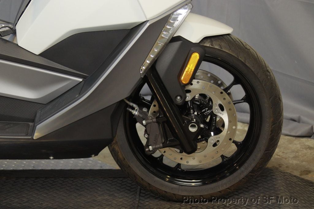 2023 BMW C 400 GT ONLY 425 MILES! - 22409384 - 13