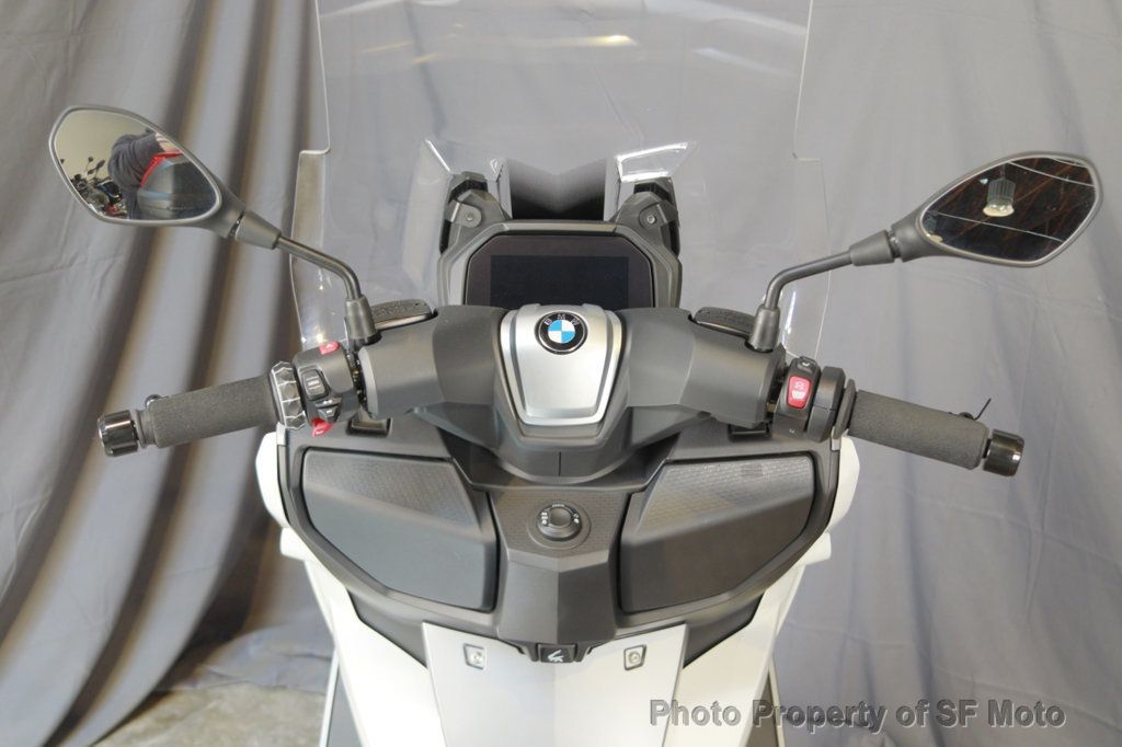 2023 BMW C 400 GT ONLY 425 MILES! - 22409384 - 24