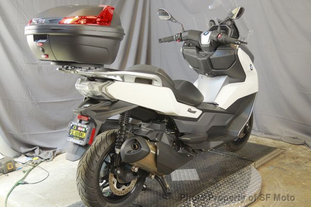 2023 BMW C 400 GT ONLY 425 MILES! - 22409384 - 28