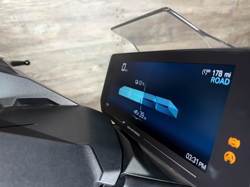 2023 BMW CE 04 LOW MILES! - 22943424 - 11