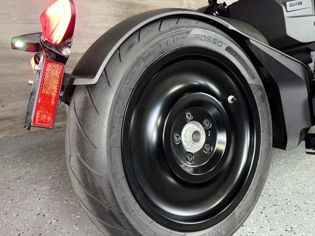 2023 BMW CE 04 LOW MILES! - 22943424 - 7