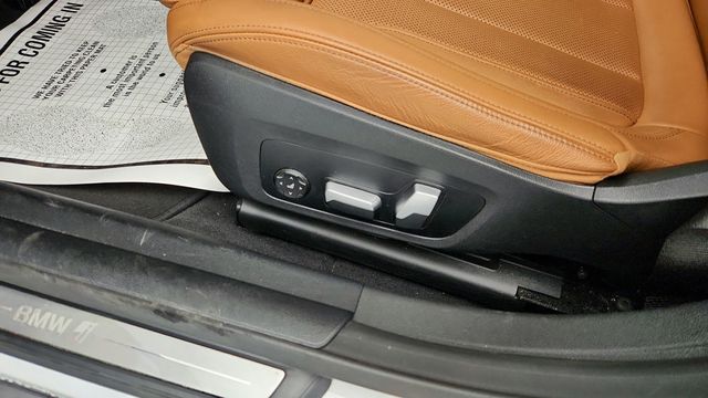 2023 BMW i4 eDrive35 Gran Coupe with Driving Assistance Professional Package - 22957021 - 11