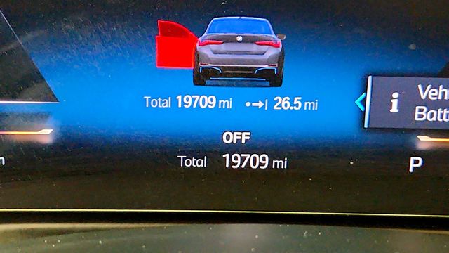 2023 BMW i4 eDrive35 Gran Coupe w/ Premium Pkg, Parking Assist Pkg - 23054393 - 15
