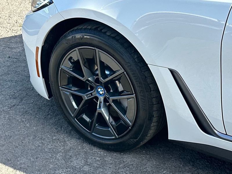 2023 Bmw i4 eDrive40 photo 10