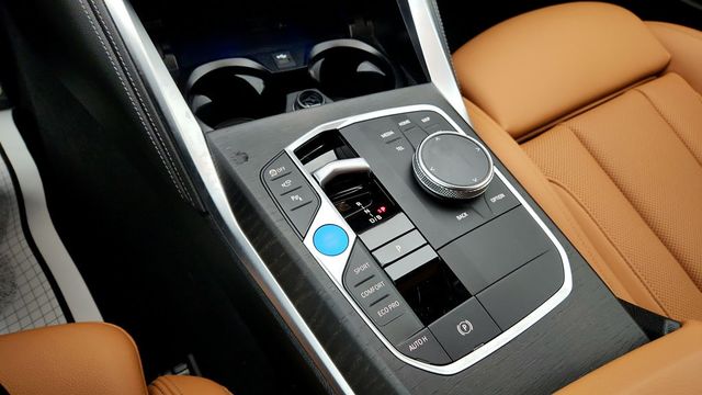 2023 BMW i4 eDrive40 Gran Coupe w/ M Sport Pkg & Icon Adaptive LED Headlamps - 22949813 - 16