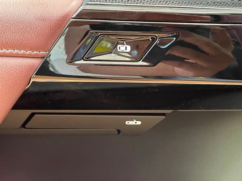 2023 BMW i7 xDrive60 - 23050178 - 17