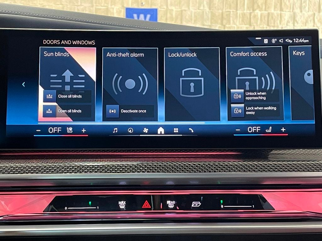 2023 BMW i7 xDrive60 - 23050178 - 37