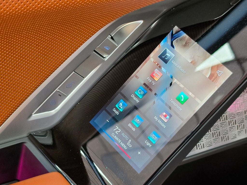 2023 BMW i7 xDrive60 - 23061751 - 22