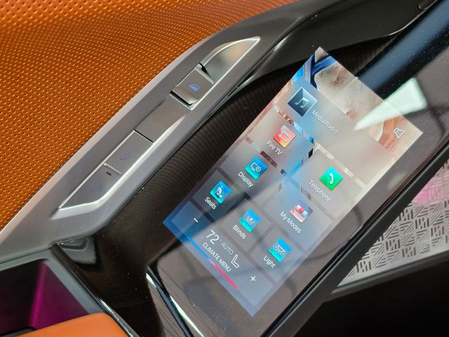 2023 BMW i7 xDrive60 - 23061751 - 22