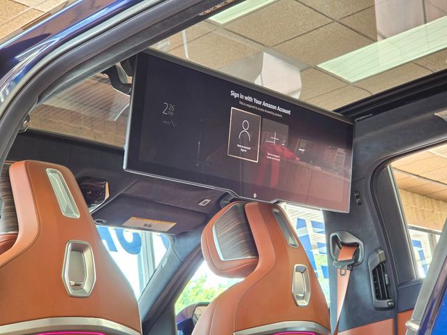 2023 BMW i7 xDrive60 - 23061751 - 24