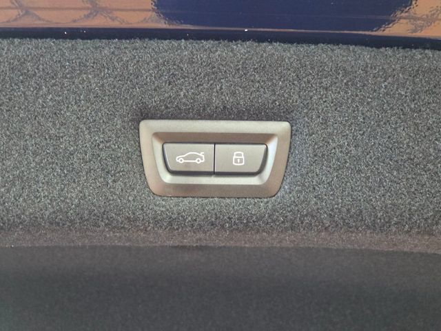 2023 BMW i7 xDrive60 - 23061751 - 32
