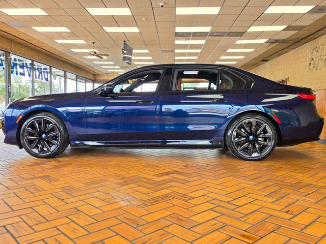 2023 BMW i7 xDrive60 - 23061751 - 4