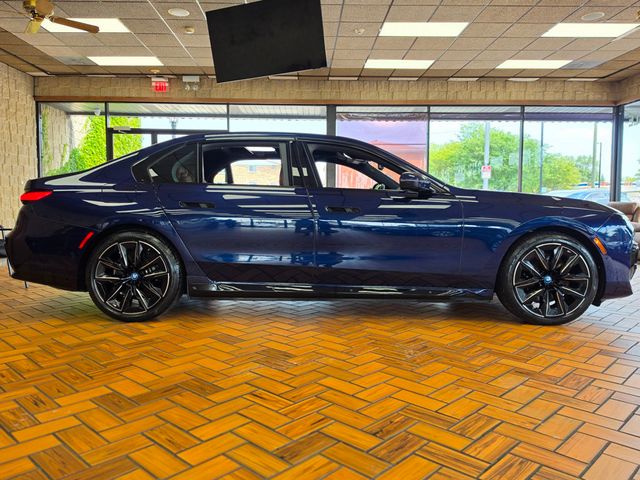 2023 BMW i7 xDrive60 - 23061751 - 6