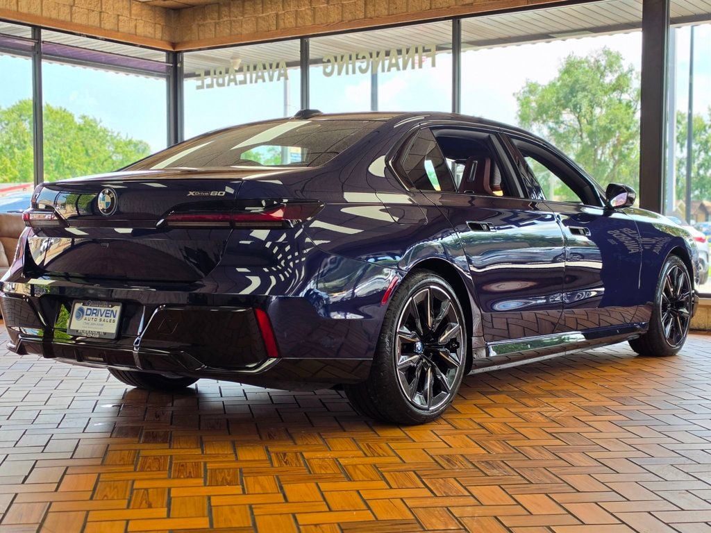 2023 BMW i7 xDrive60 - 23061751 - 8