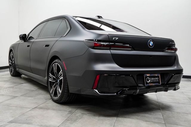 2023 BMW i7 xDrive60 - 23026362 - 9
