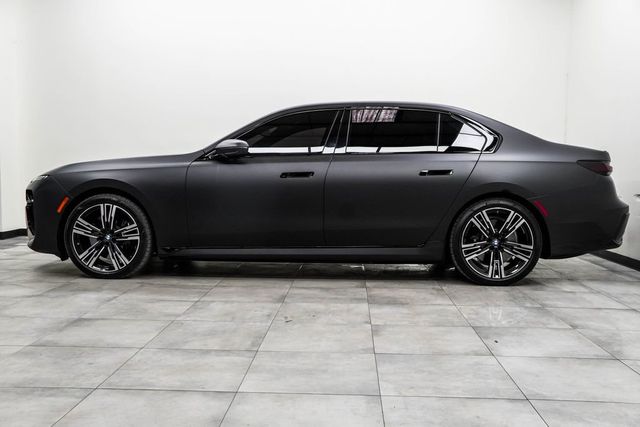2023 BMW i7 xDrive60 - 23026362 - 6