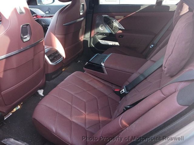 2023 BMW i7 xDrive60 - 22967599 - 1