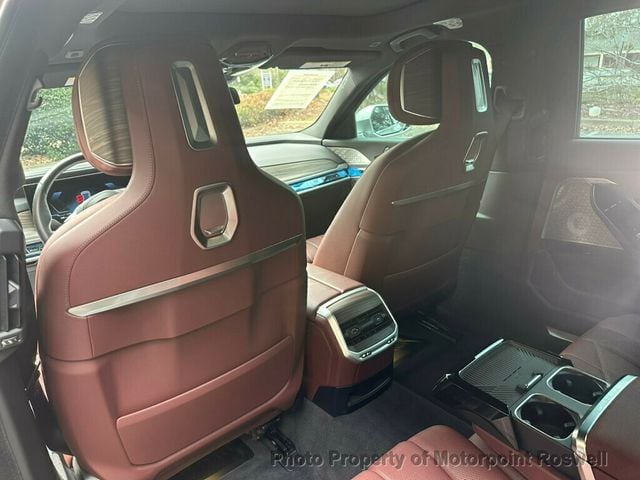 2023 BMW i7 xDrive60 - 22967599 - 19