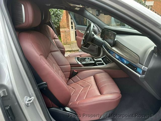 2023 BMW i7 xDrive60 - 22967599 - 27