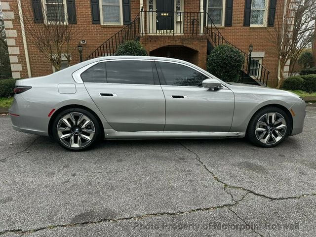 2023 BMW i7 xDrive60 - 22967599 - 7