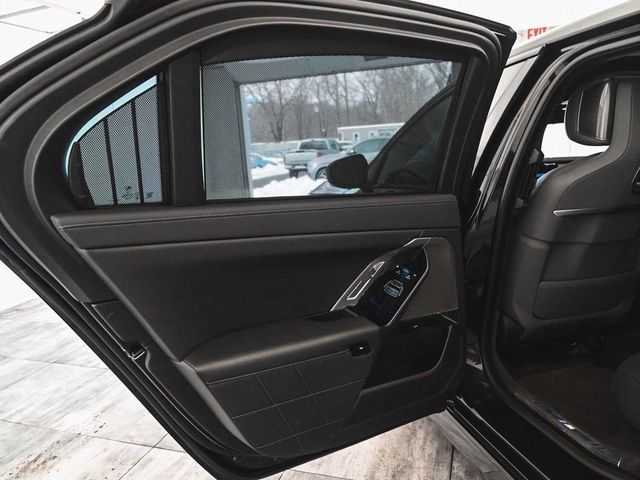 2023 BMW i7 xDrive60 - 22974140 - 11