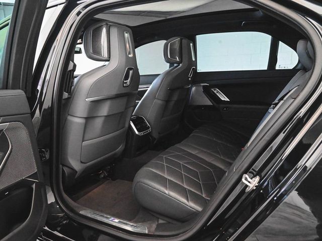 2023 BMW i7 xDrive60 - 22974140 - 32