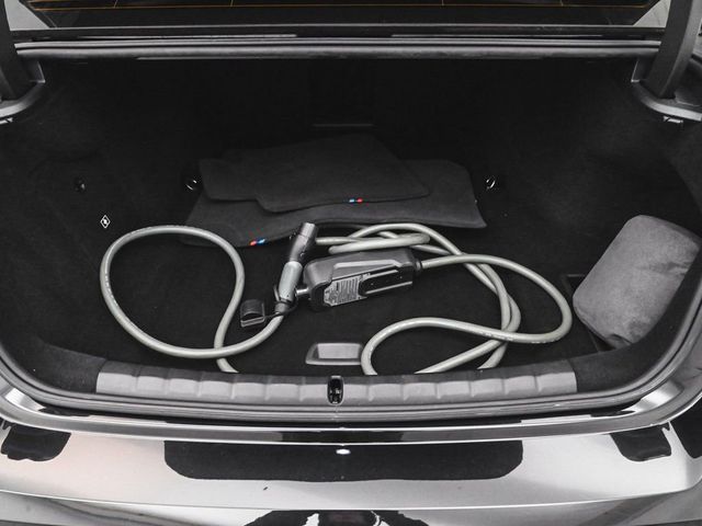 2023 BMW i7 xDrive60 - 22974140 - 37