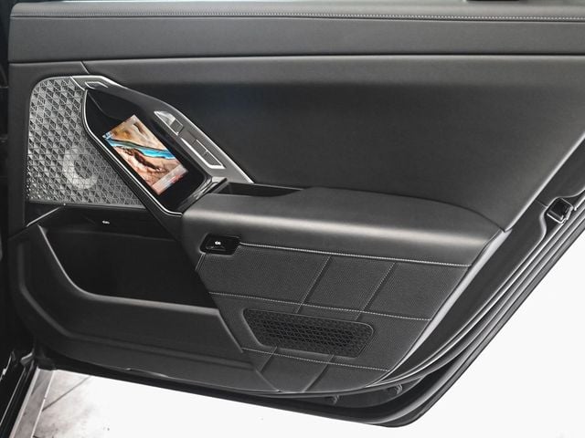 2023 BMW i7 xDrive60 - 22978880 - 17