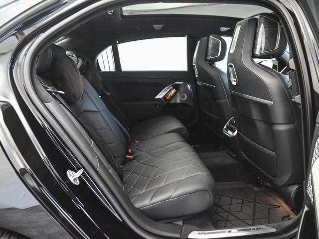 2023 BMW i7 xDrive60 - 22978880 - 35