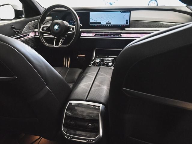 2023 BMW i7 xDrive60 - 22978880 - 38