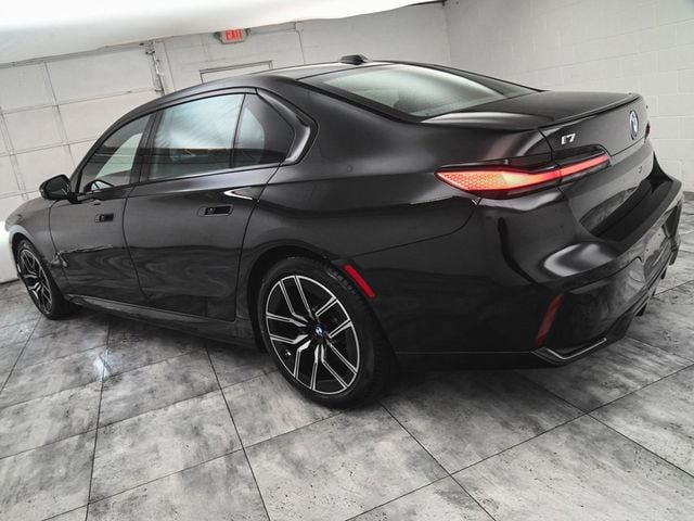 2023 BMW i7 xDrive60 - 22978880 - 3