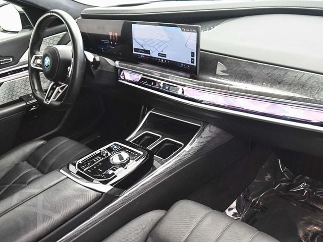 2023 BMW i7 xDrive60 - 22978880 - 40