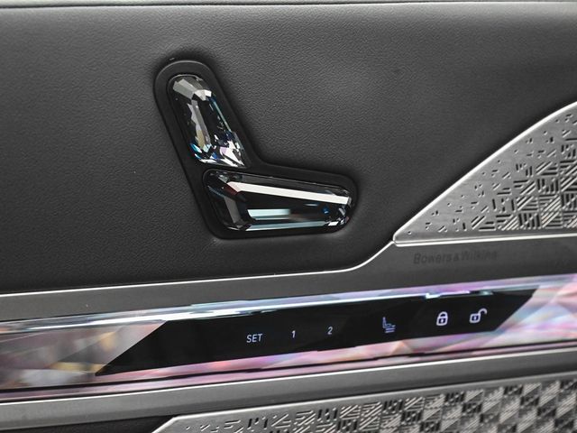 2023 BMW i7 xDrive60 - 22978880 - 8