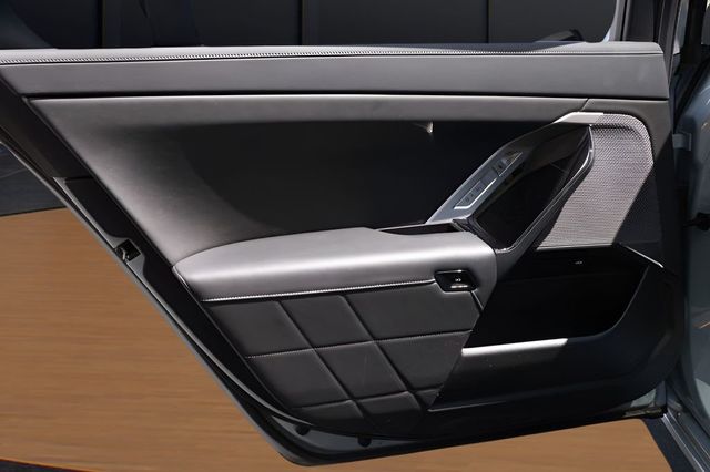 2023 BMW i7 xDrive60 - 23041213 - 28