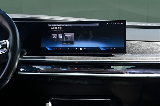 2023 BMW i7 xDrive60 - 23041213 - 29