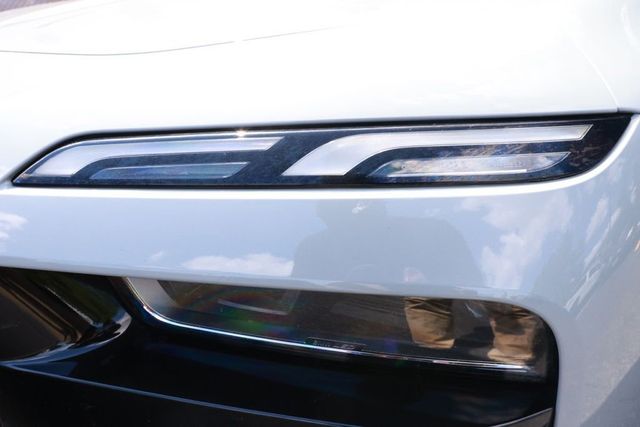 2023 BMW i7 xDrive60 - 23041213 - 35