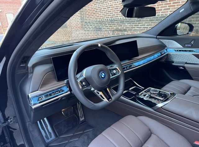 2023 BMW i7 xDrive60 - 22938496 - 31