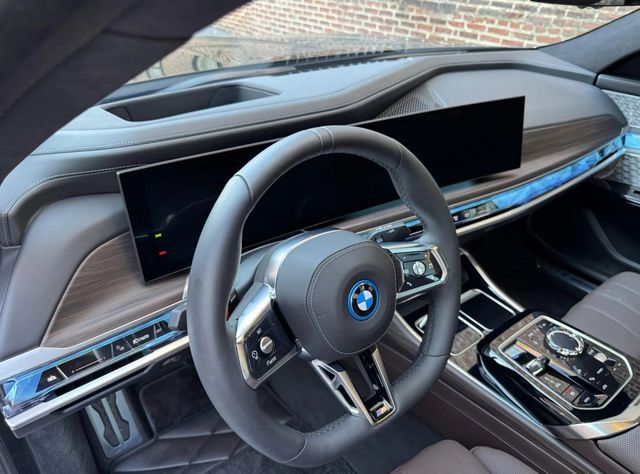 2023 BMW i7 xDrive60 - 22938496 - 33