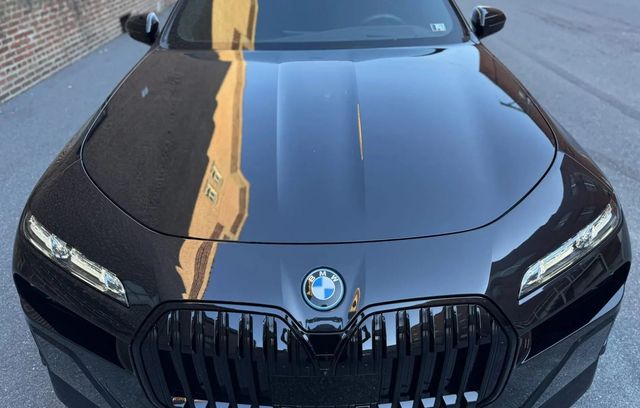 2023 BMW i7 xDrive60 - 22938496 - 3