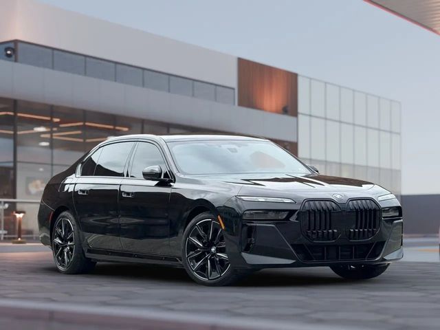 2023 BMW i7 xDrive60 - 22938496 - 7