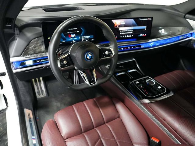 2023 BMW i7 xDrive60 - 23077479 - 17