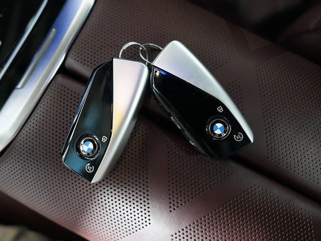 2023 BMW i7 xDrive60 - 23077479 - 24