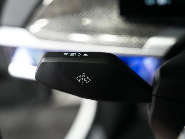 2023 BMW i7 xDrive60 - 23077479 - 25
