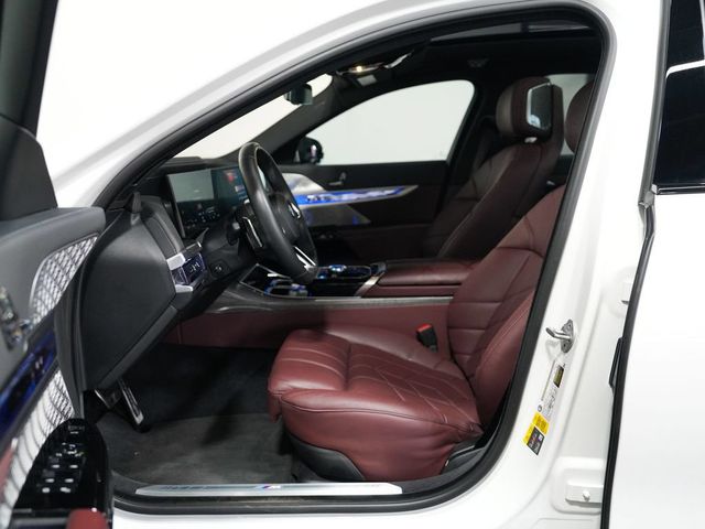 2023 BMW i7 xDrive60 - 23077479 - 31