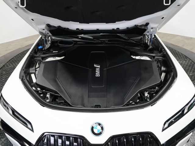 2023 BMW i7 xDrive60 - 23077479 - 40