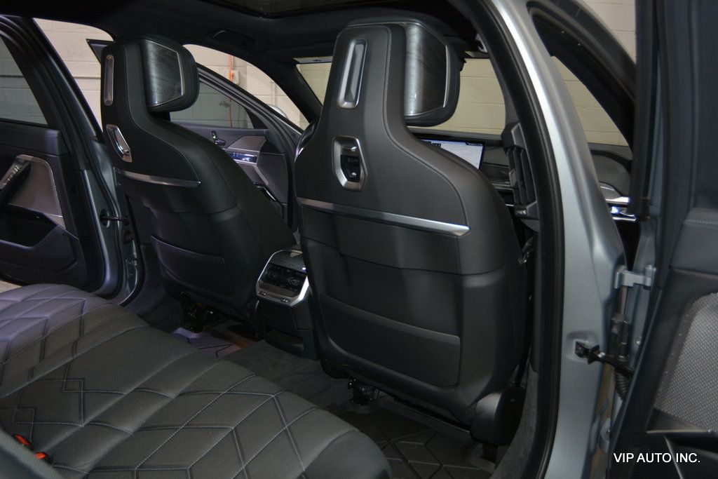 2023 BMW i7 xDrive60 - 23076093 - 20