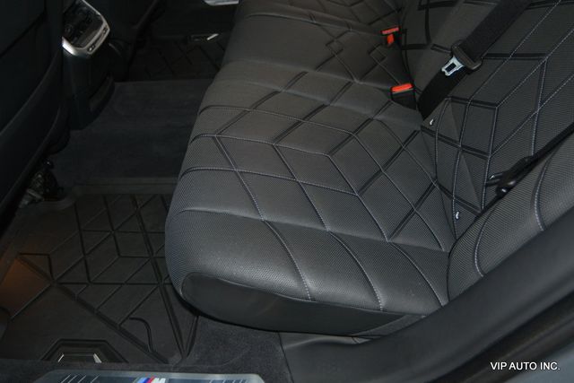 2023 BMW i7 xDrive60 - 23076093 - 26