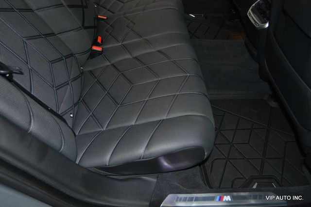 2023 BMW i7 xDrive60 - 23076093 - 27
